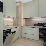 Апарт-отель Kasprowicza M&m-spa & Pool Parking Free 3*
