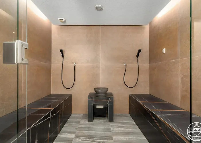 M&m, Gratis Parking, Basen, Sauna, Silownia 3*