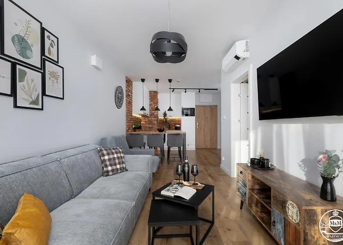 Appart hôtel M&m, Gratis Parking, Basen, Sauna, Silownia