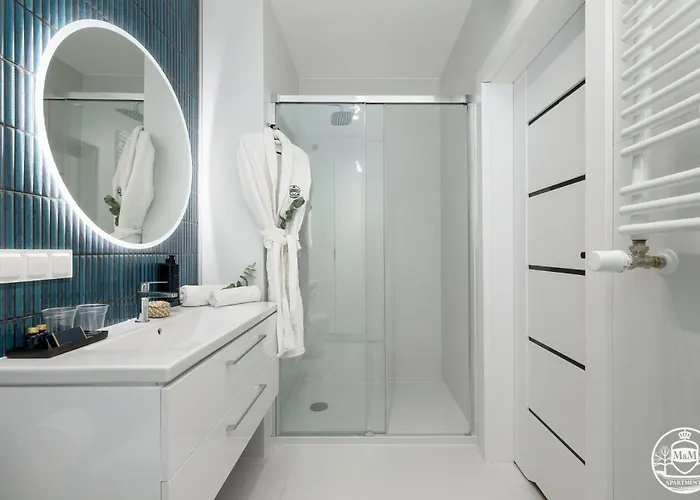 Appart hôtel M&m, Gratis Parking, Basen, Sauna, Silownia 3*