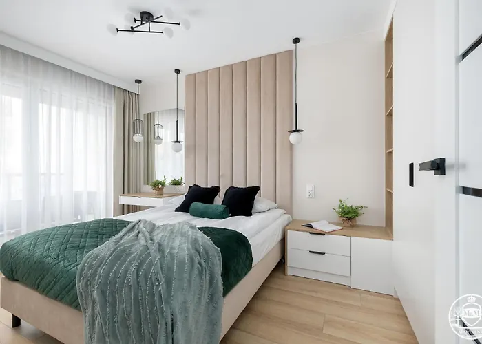 Appart hôtel M&m, Gratis Parking, Basen, Sauna, Silownia